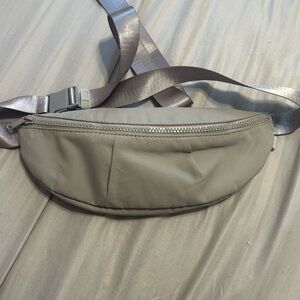 Apana Gray Belt Bag